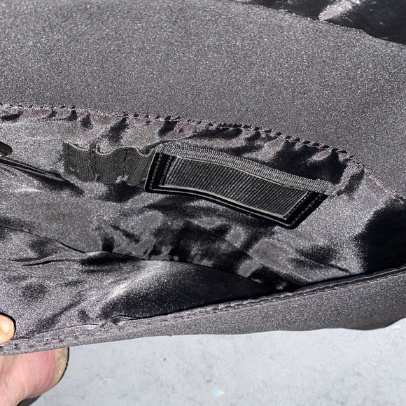 Targus Laptop Slip Cover - Picture 3 of 5